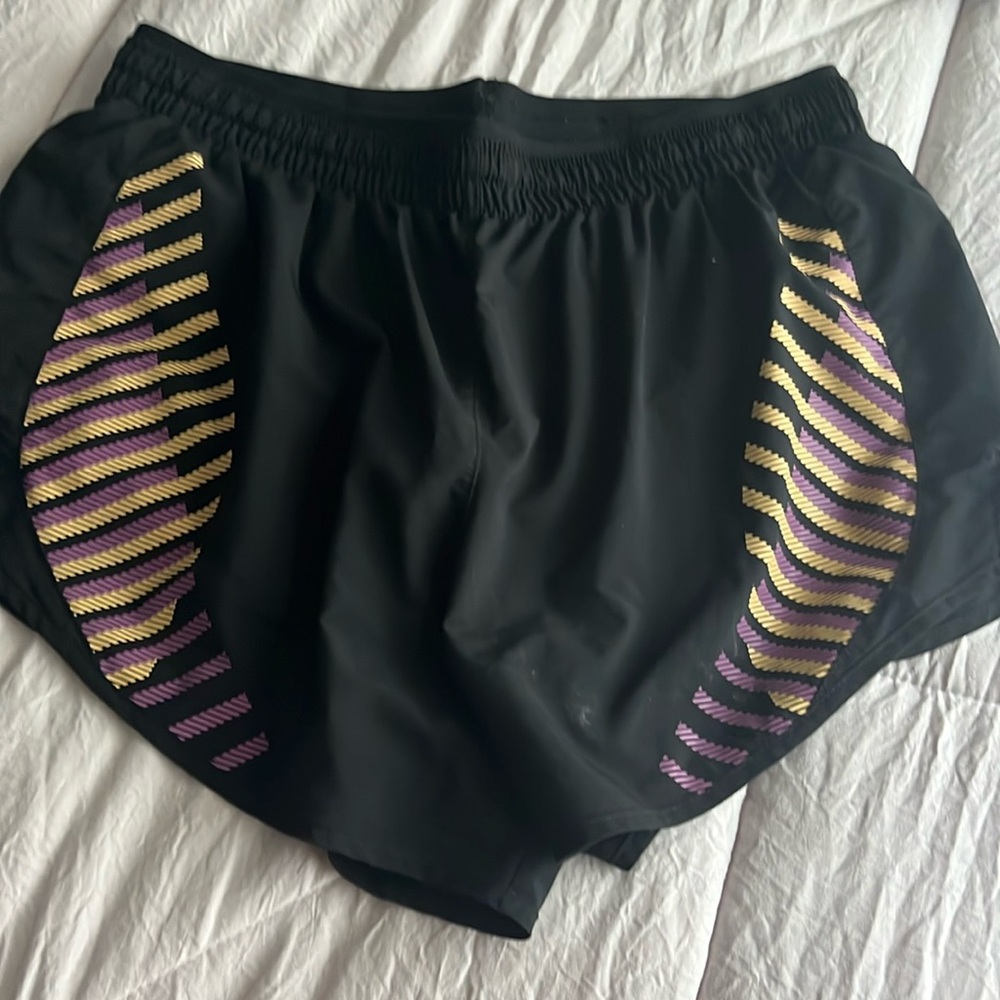 Black Nike shorts